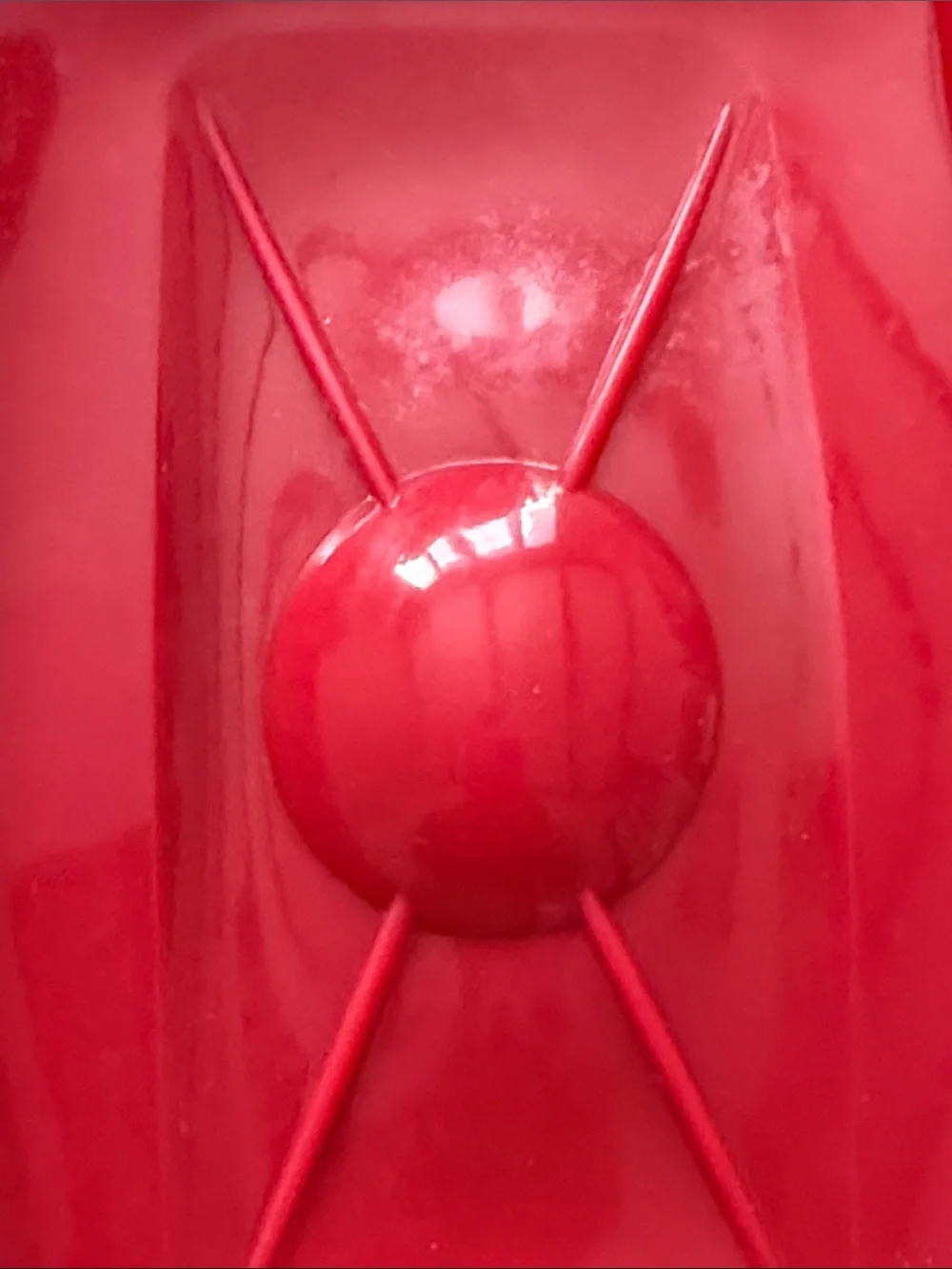 Xtrema Red silicone suction Rectangular Lid for a loaf pan